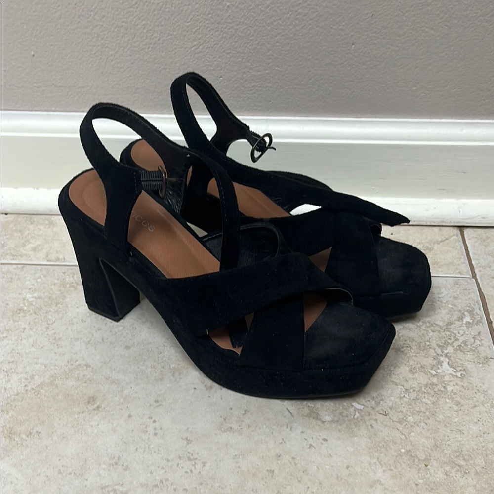 Elegant Black Women's Heeled Sandals